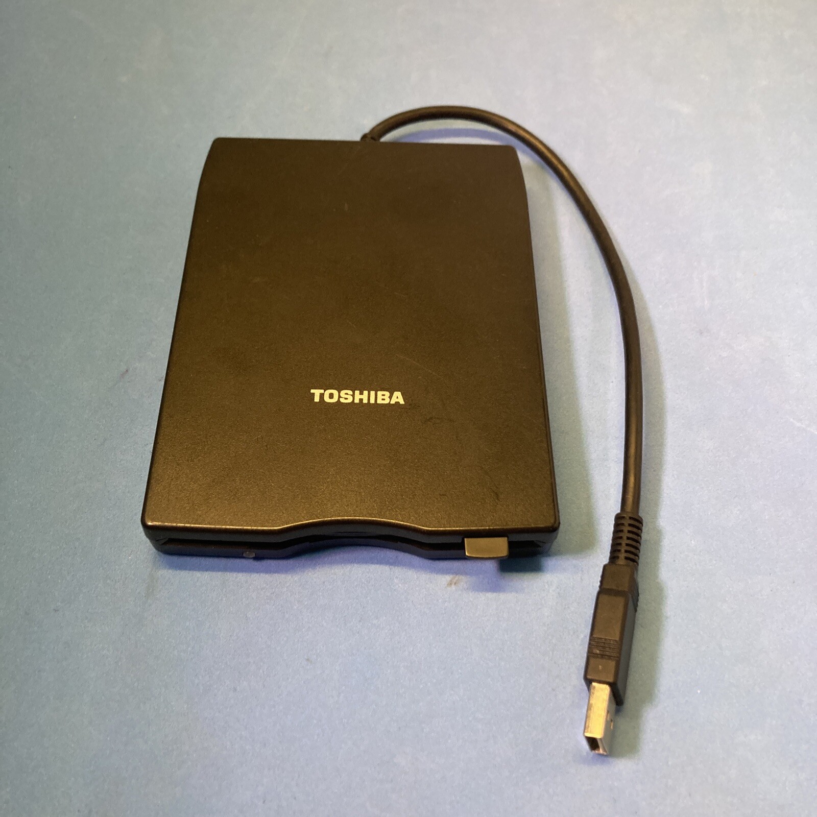 Toshiba USB FDD Kit External Floppy Drive Model No. PA3109U-1FDD