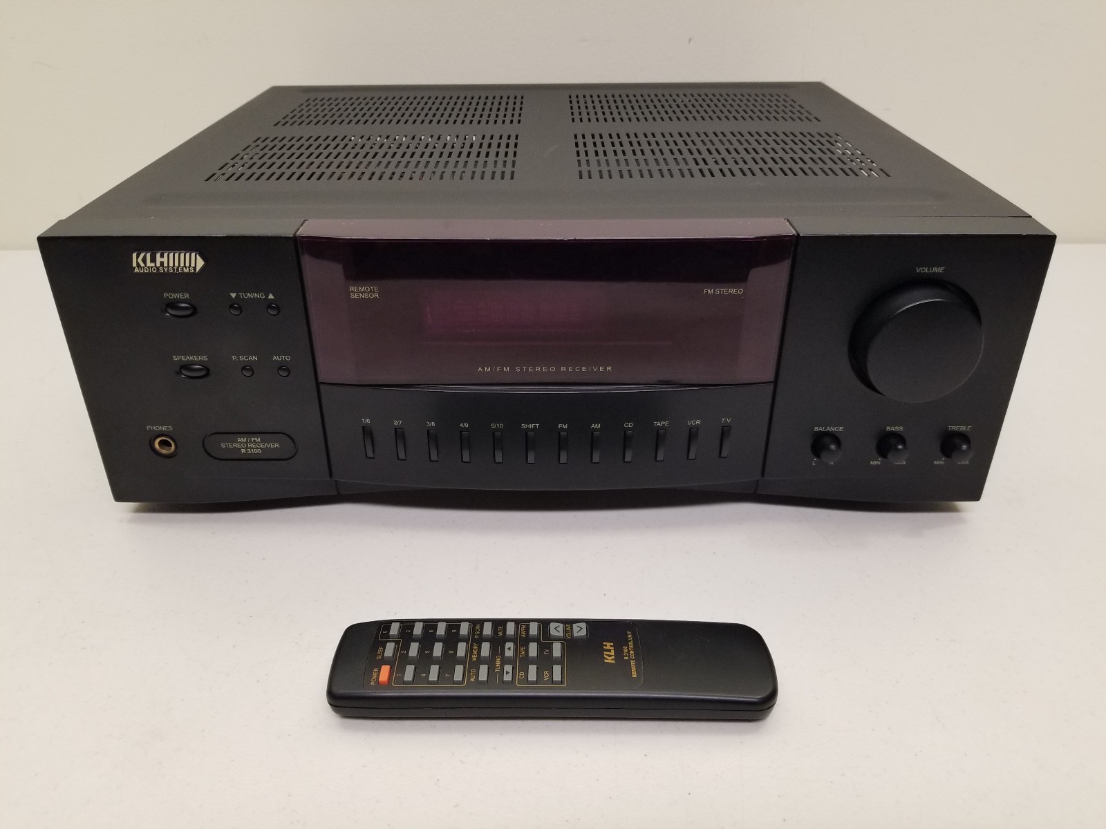 KLH Audio Model R3100 AM/FM Stereo Receiver w/Remote Bundle EXCELLENT!