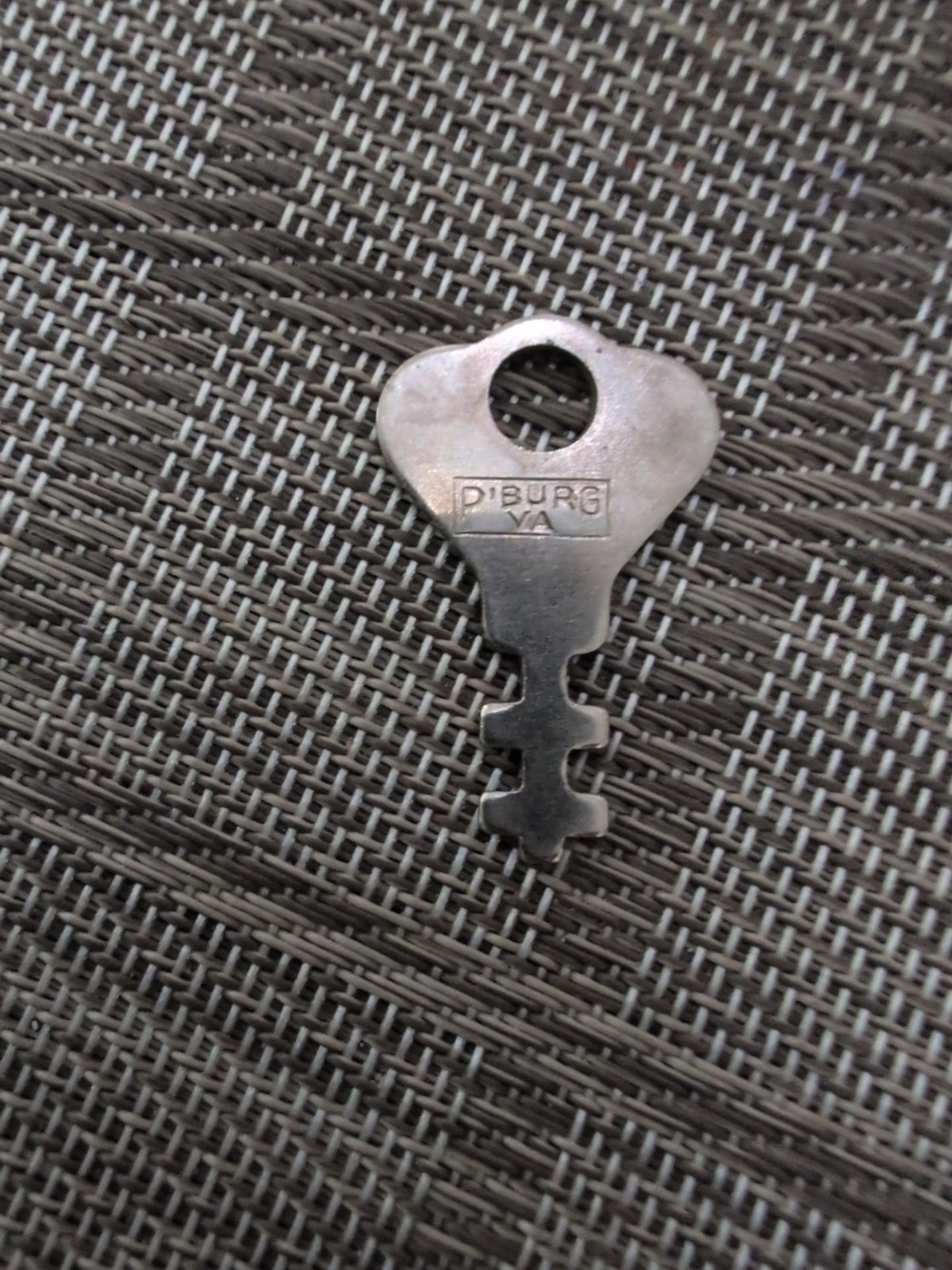 Long Lock Luggage Key Steamer
