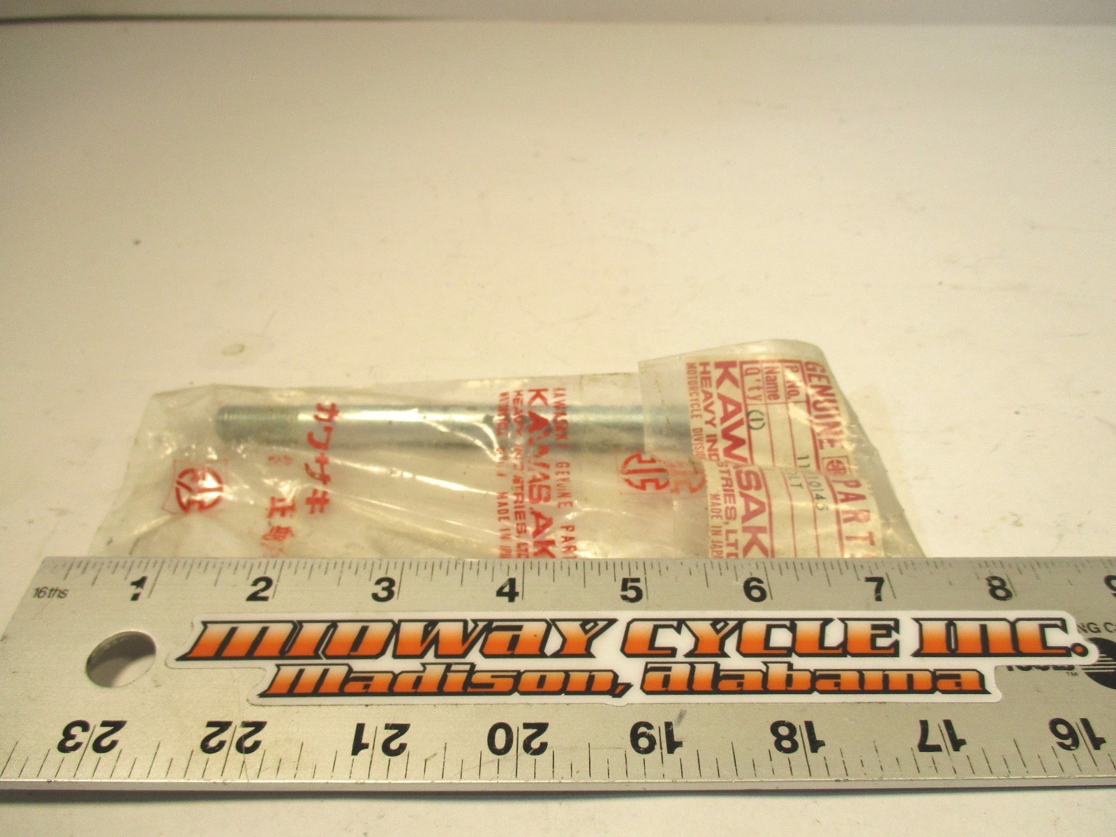 KAWASAKI F6 F7 NEW OEM NOS ENGINE MOUNT BOLT 113B10145  F6 F7        kac