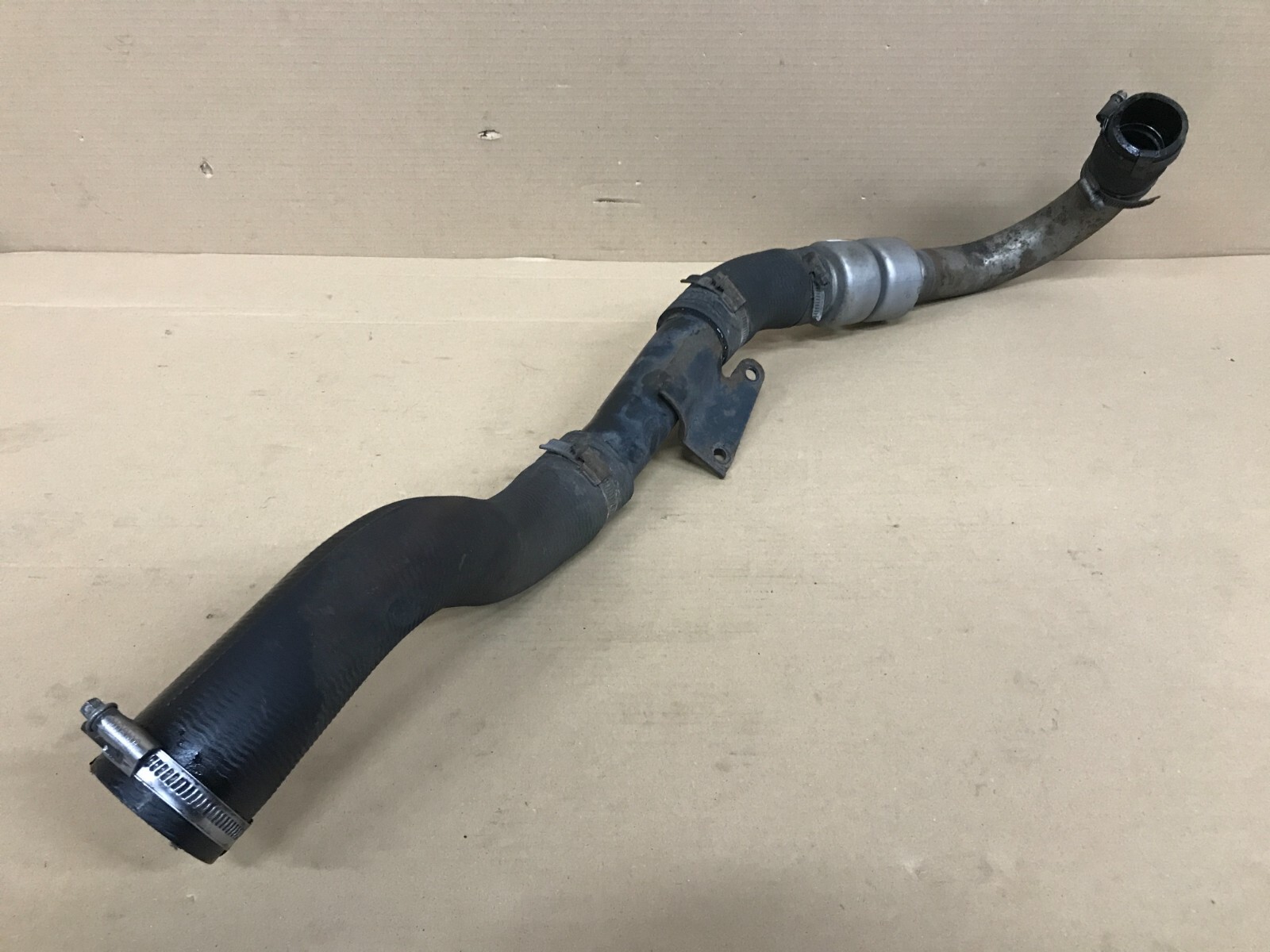 FORD FOCUS 1.6 ECOBOOST RIGHT SIDE INTERCOOLER PIPE CV61-6C646-JB  2011-14  C916