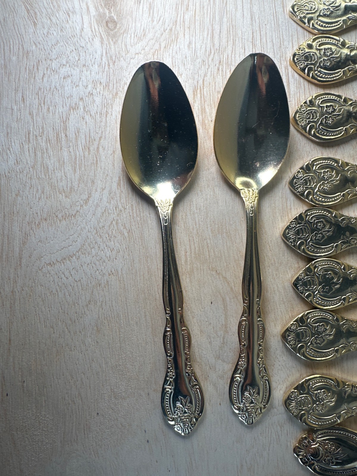🔥 International Stainless Flatware Set Chantilly Pattern Rococo VTG 23 Pc Set