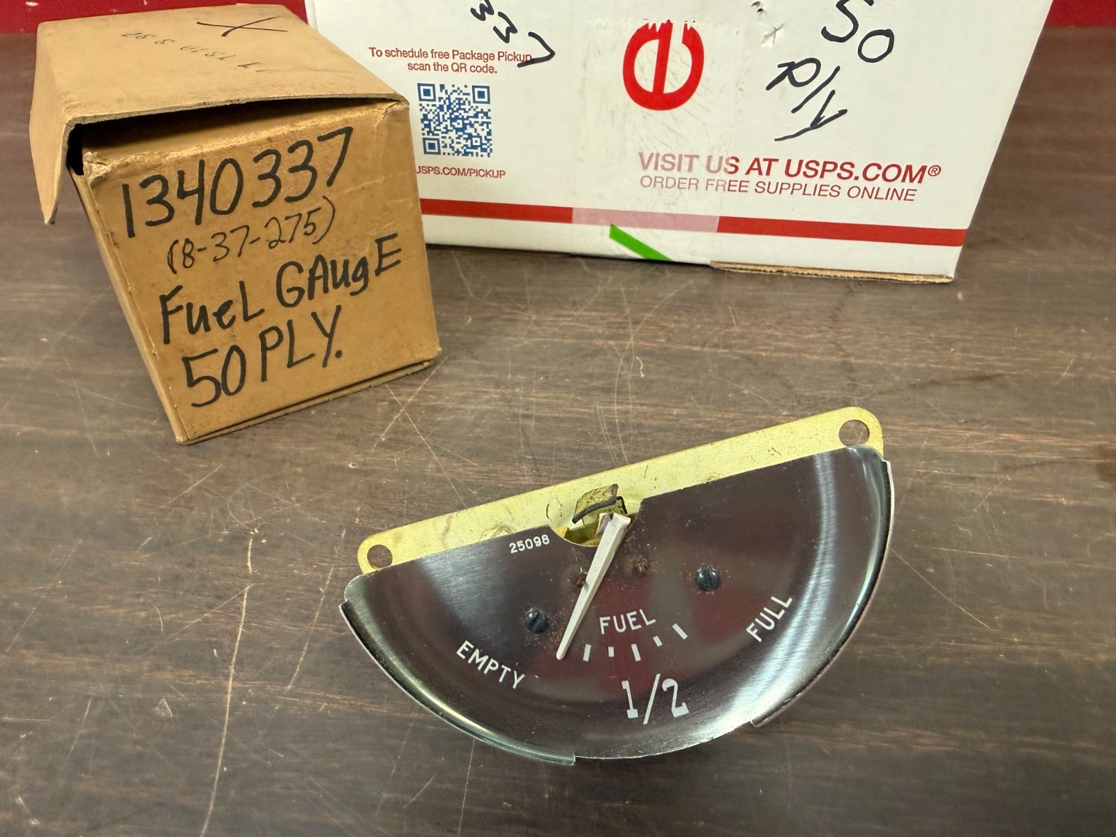 1950 PLYMOUTH  GAS / FUEL  GAUGE   NOS MOPAR 426