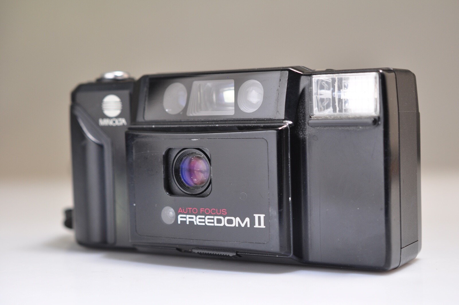 Minolta Freedom 11 AF Point & Shoot Camera : Tested Works