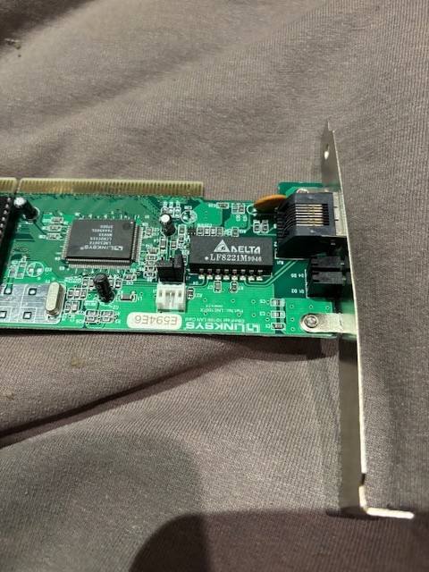 Linksys LNE100AO LNE100A0 Ethernet Adapter