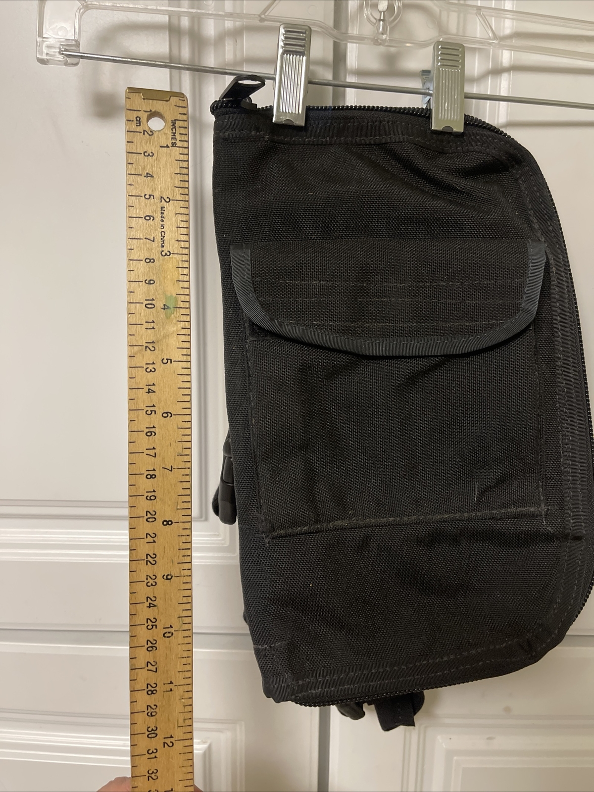 RARE VINTAGE LONDON BRIDGE COMPANY Black Pouch Medical ? Molly ￼ Container