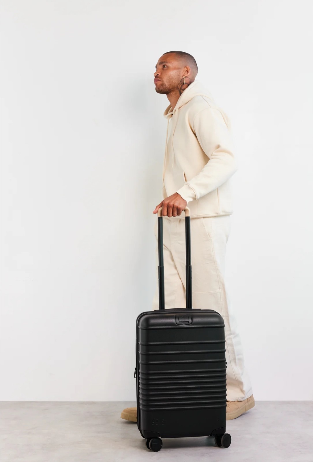 Beis the Carry-On Roller in Black SEALED