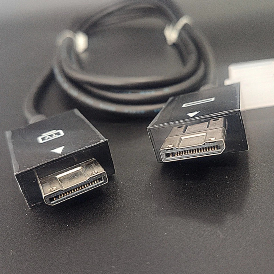 UN55HU9000 / UN65HU9000 / UN78HU9000 Cable for One Connect Box BN39-01892A
