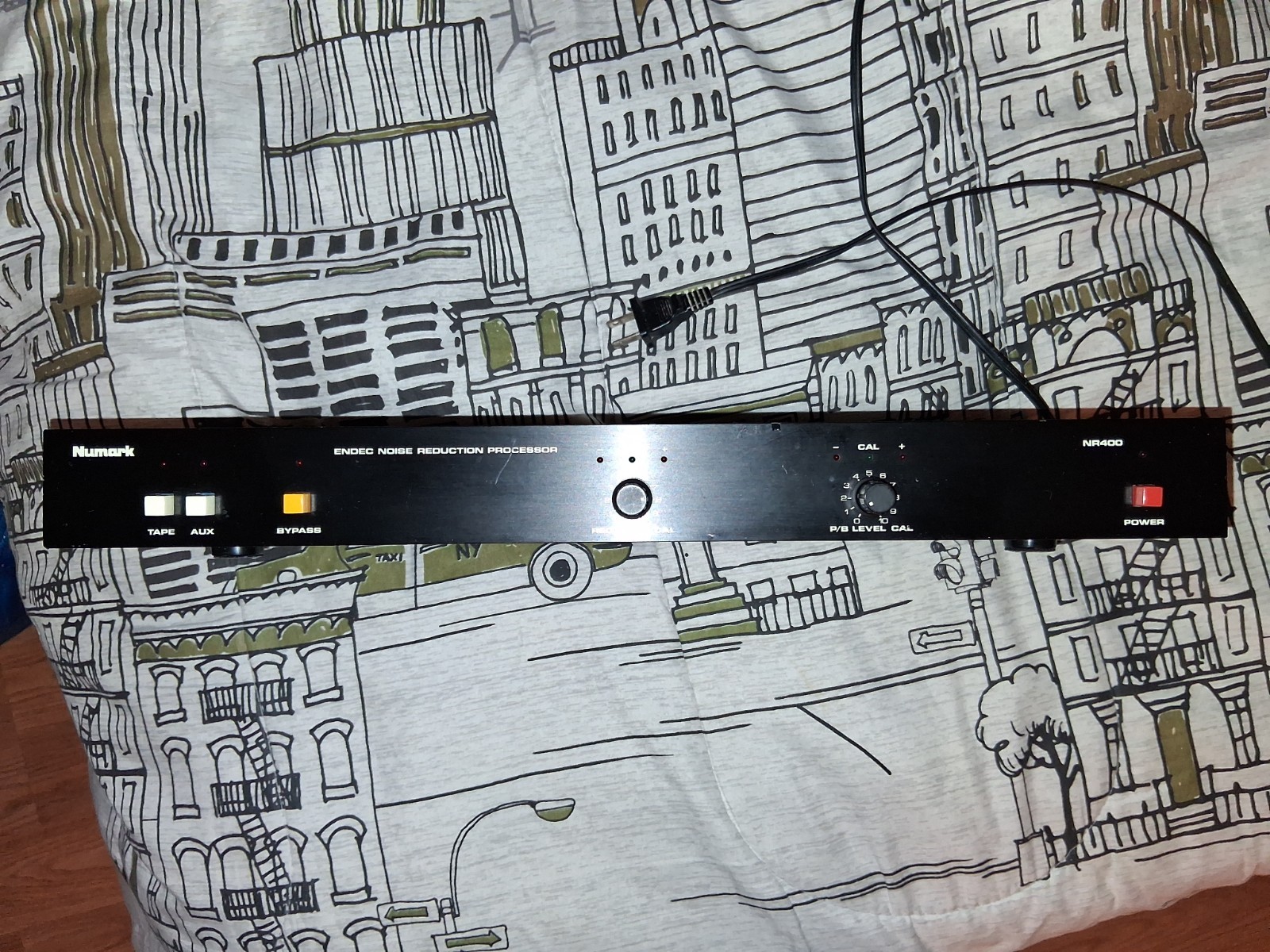 Numark Noise Reduction Processor NR400