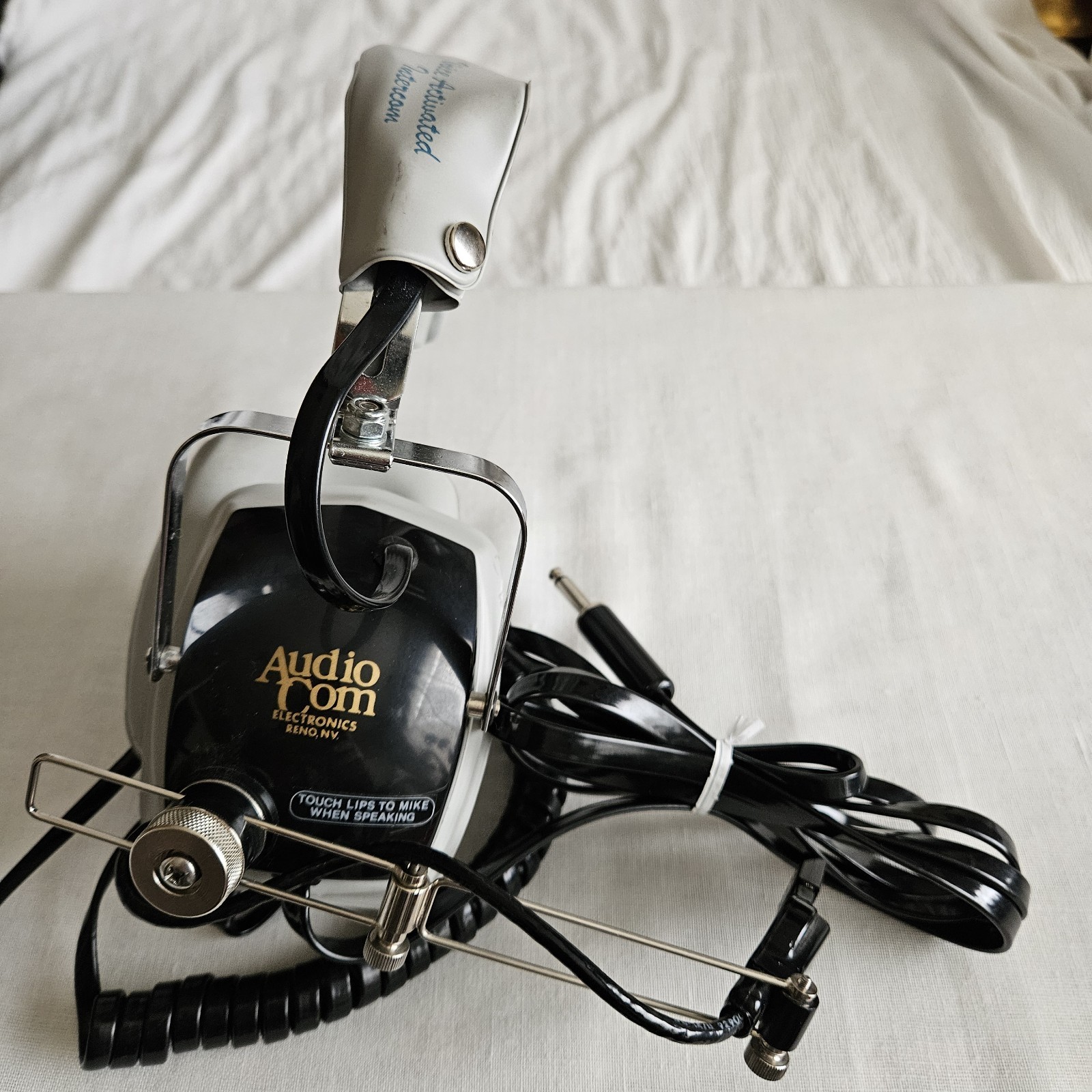 Audio Com Pilot / Co-Pilot +2 Voice Activated Intercom Headphone Headsets