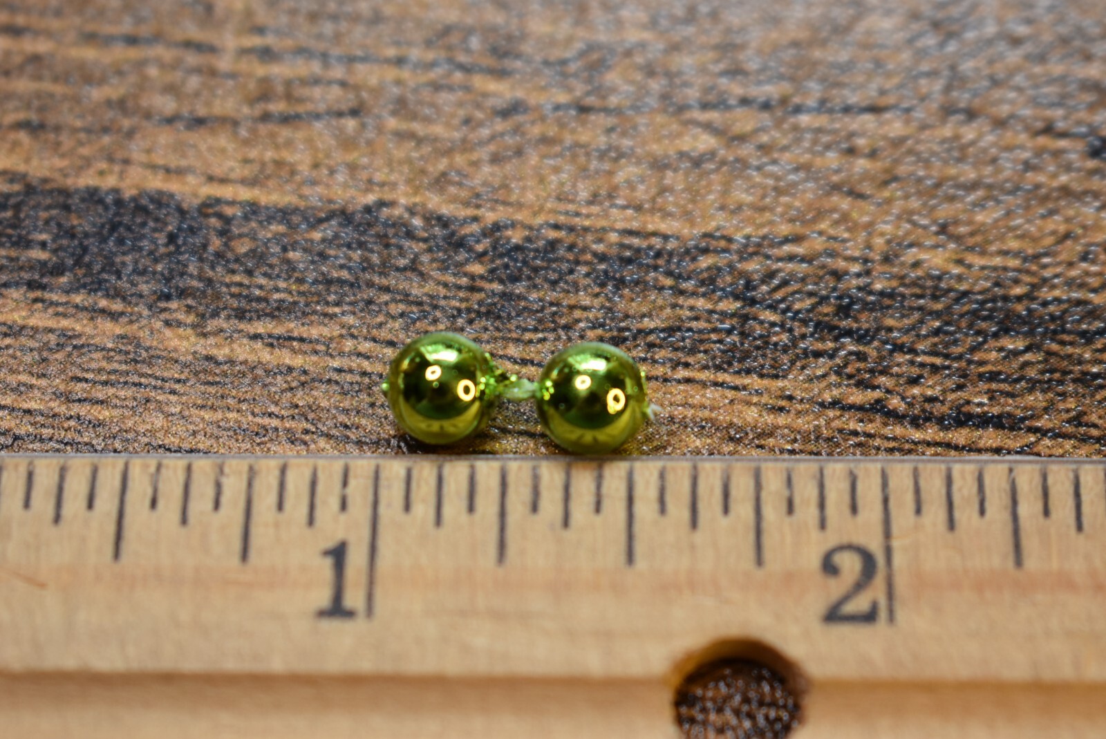 30   3/16"   CHARTREUSE  Plastic Mono Eyes for Fly Tying