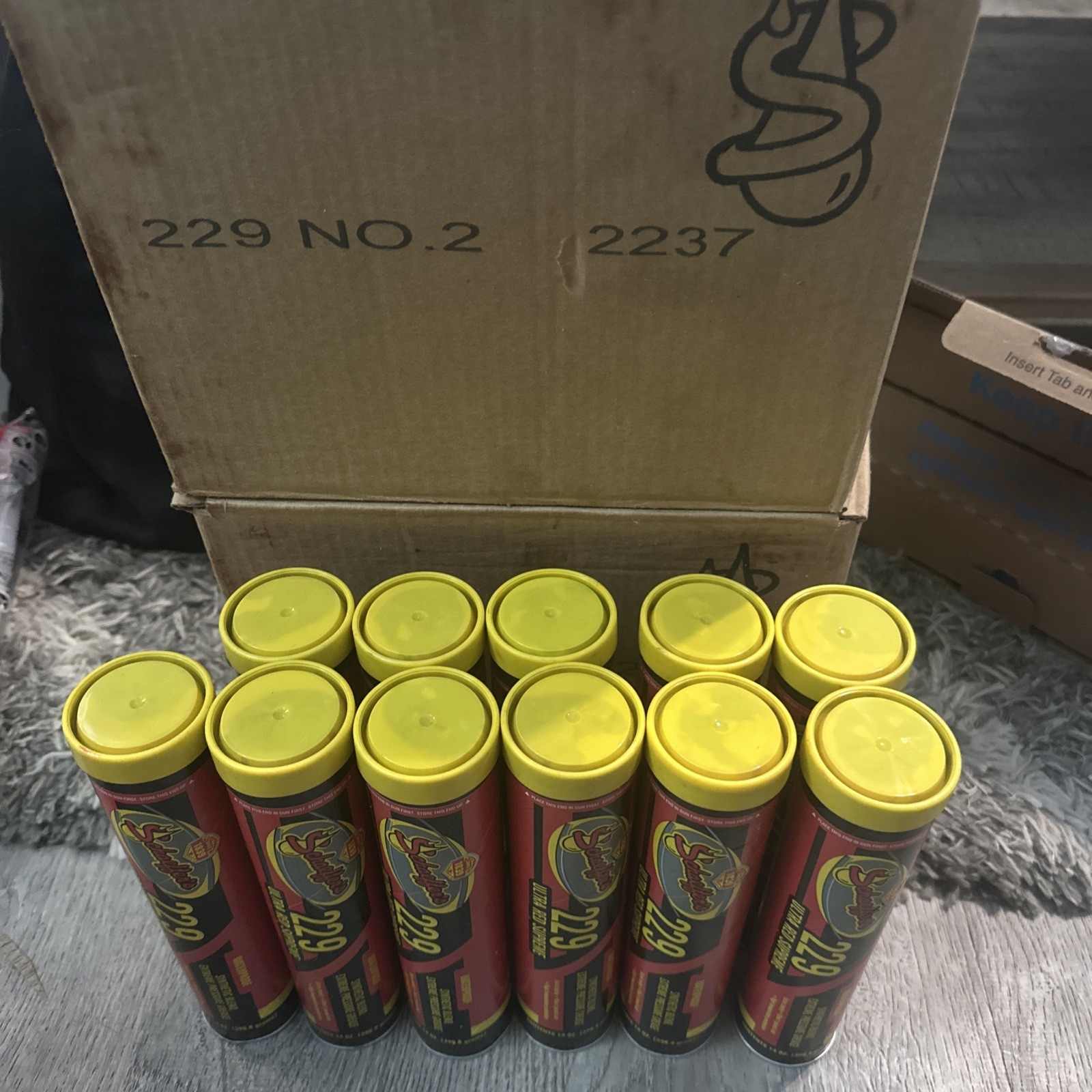31-pack Schaeffer 229 Ultra Supreme Semi-Synthetic Grease - 14oz (02382-029)