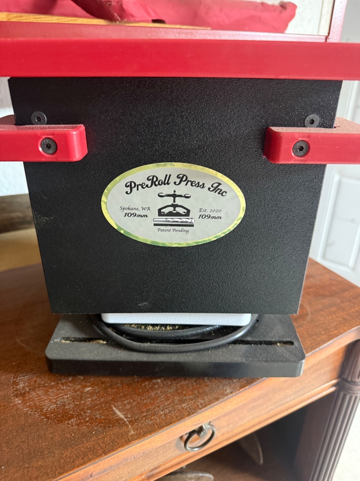 Pre-Roll Press Fill and Fold