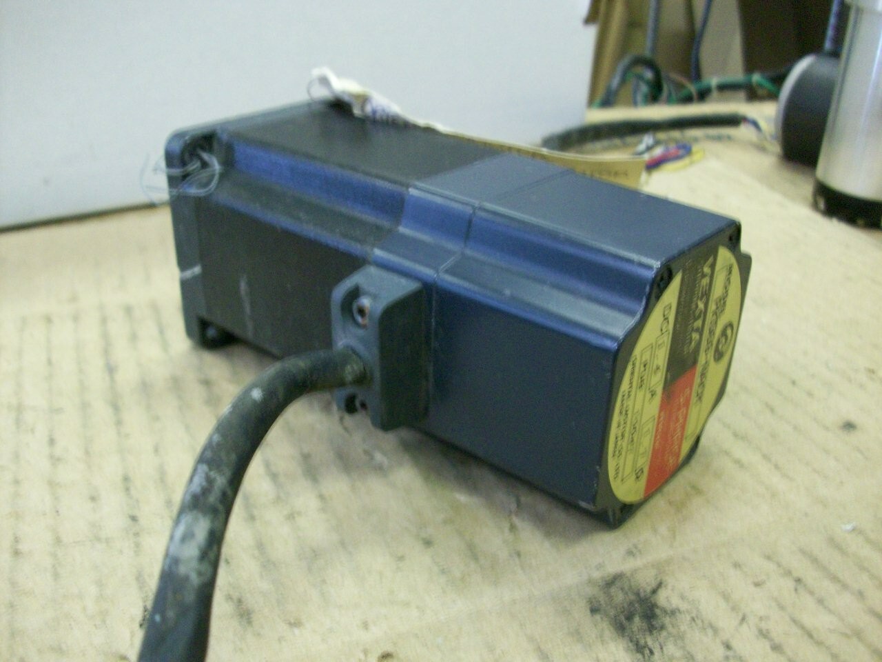 VEXTA PK569-NACM STEPPING MOTOR