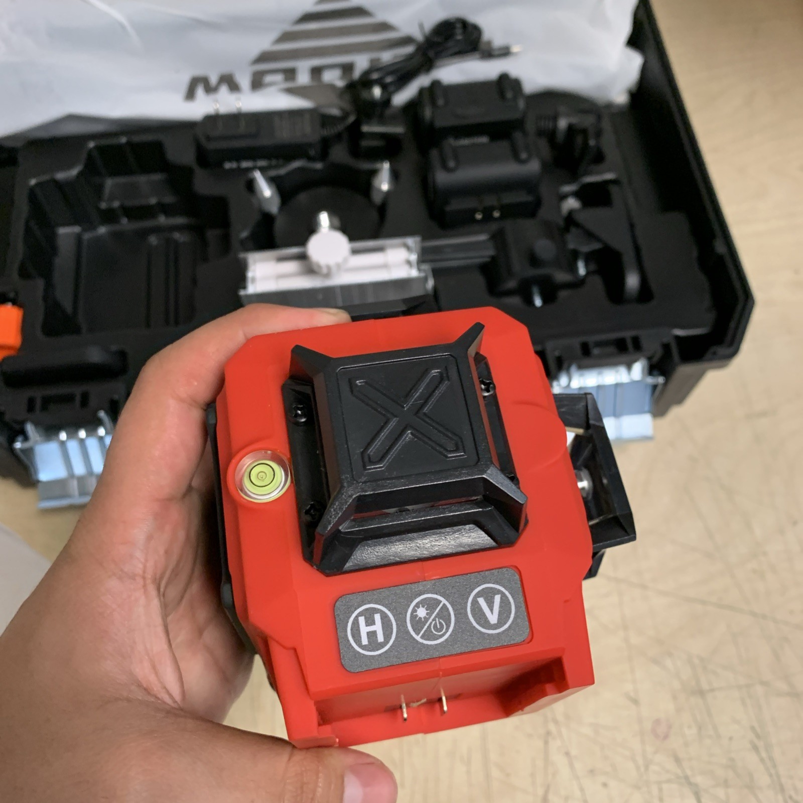 Laser Level With Tripod XL 2 Batteries