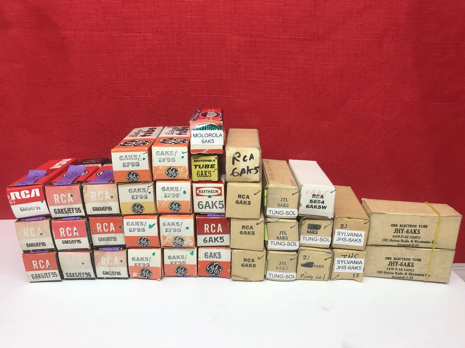 6AK5 Vacuum Tubes  Various Brands 5654 EF95 6AK5W  ( QTY 1 )
