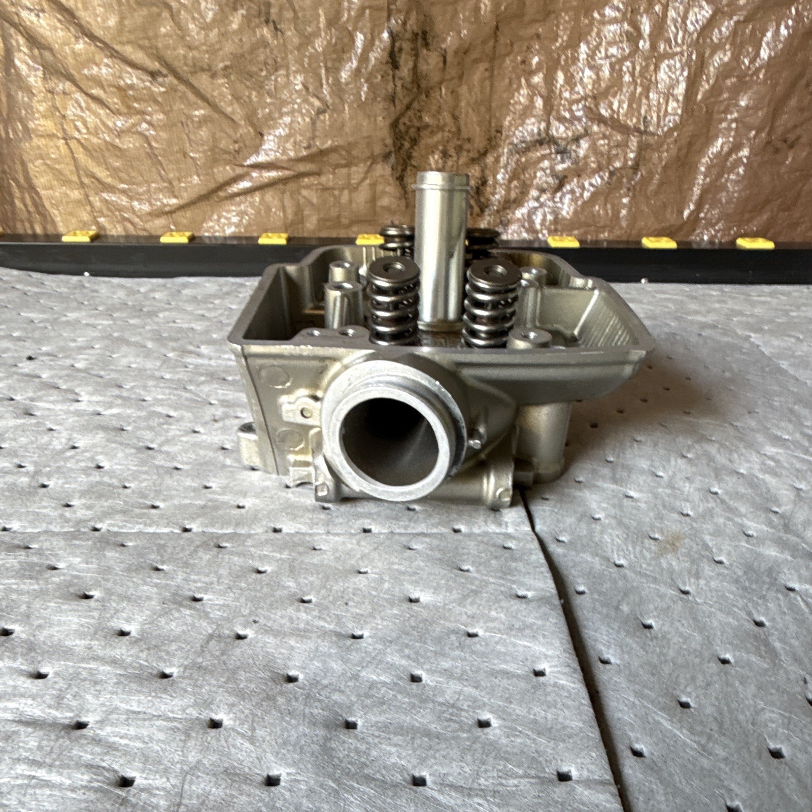 2007-2008 CRF 450r Cylinder Head Good Condition