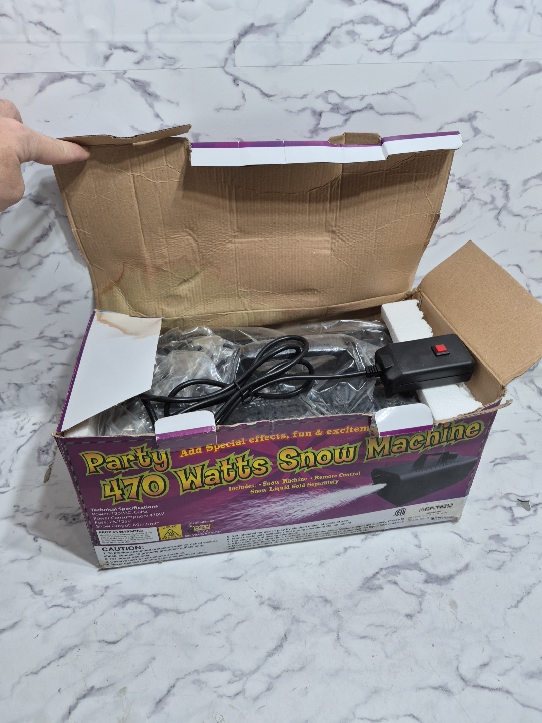470Watt ParyySnow Machine Machine with Remote Control NIB Cib