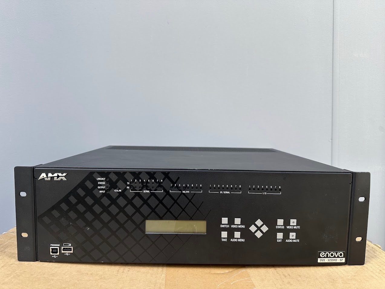 AMX Enova DVX-3255HD-SP 10x4 All-in-One Presentation Switcher
