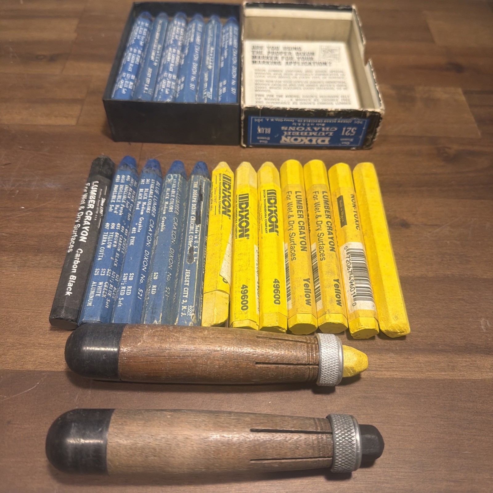 DIXON Industrial Lumber Marking Crayons Yellow, Blue, Black + 2 Crayon Holders