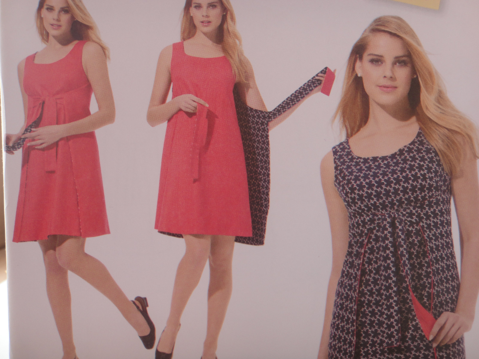 Simplicity 1356, Jiffy 3 Main Pattern Pieces Reversible Wrap Dress Retro Pattern