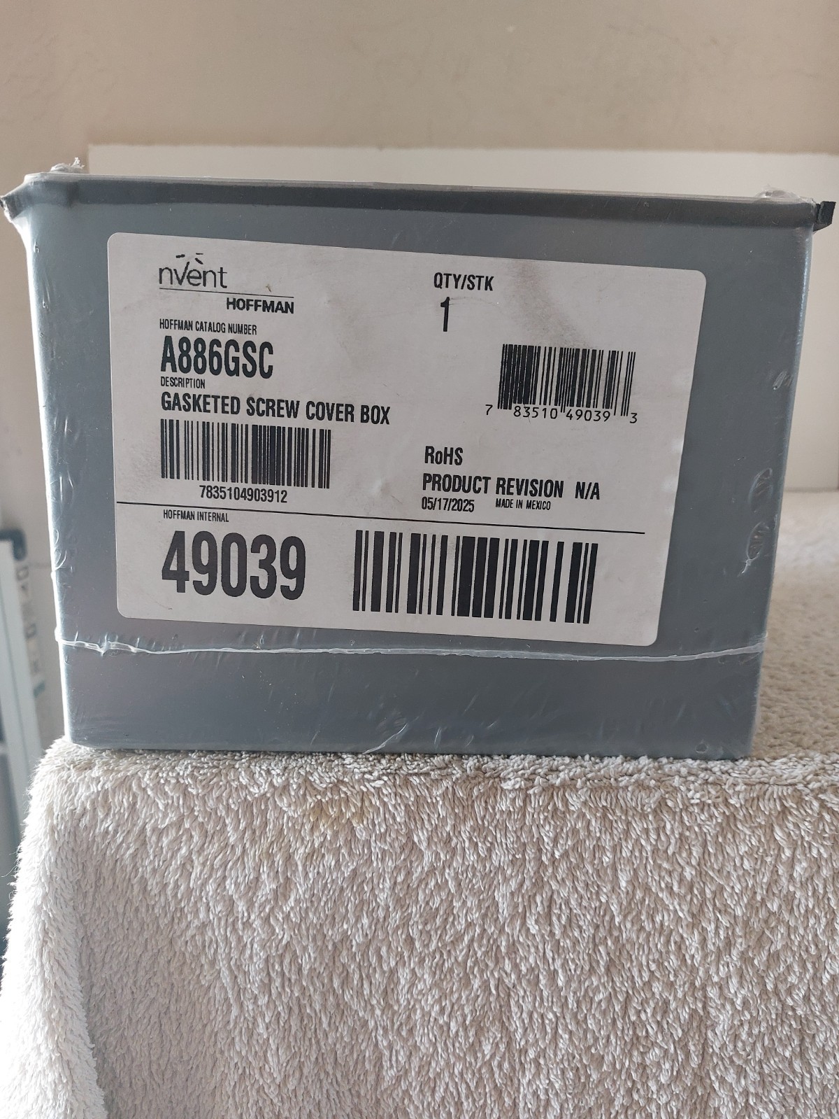 HOFFMAN A886GSC 8X8X6 GASKETED SCREW COVER BOX