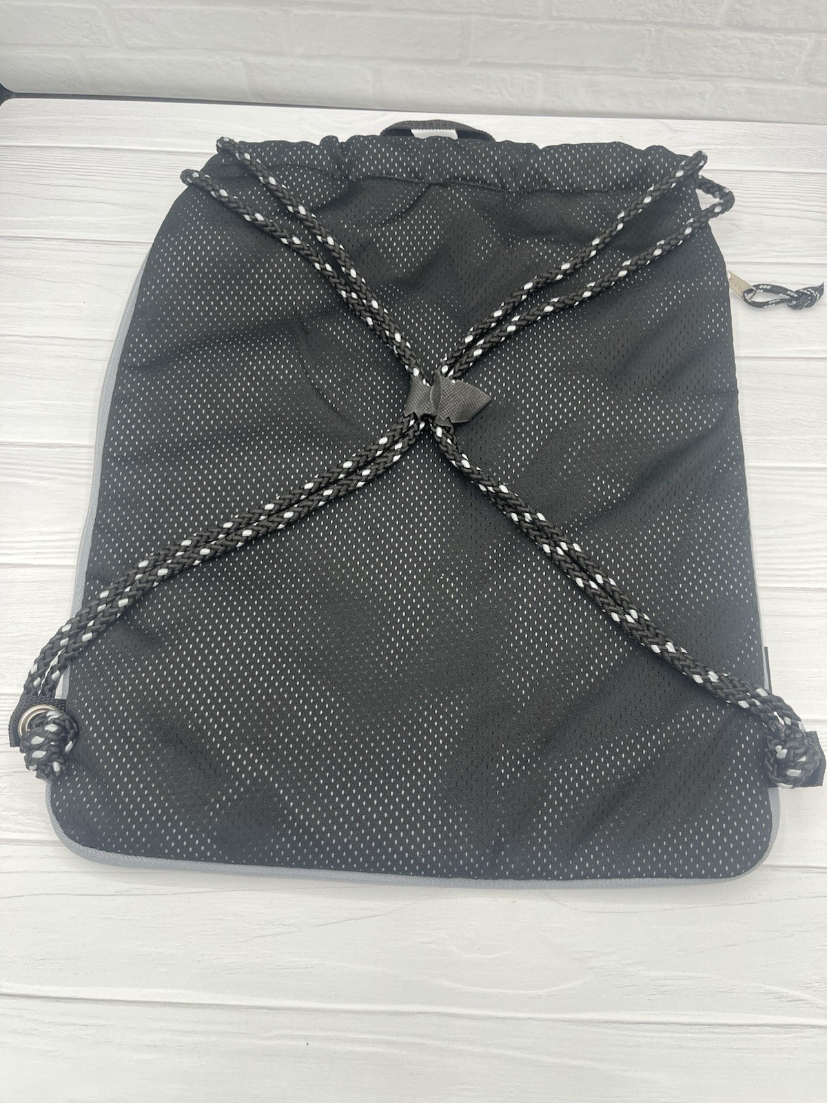 Eastsport Black Mesh Hiking Backpack Drawstring Zippered Pockets Synthetic