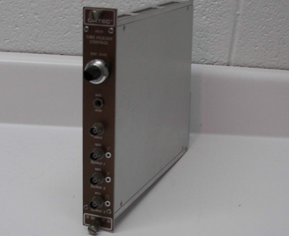 ORTEC 403A TIME PICKOFF CONTROL NIM BIN MODULAR