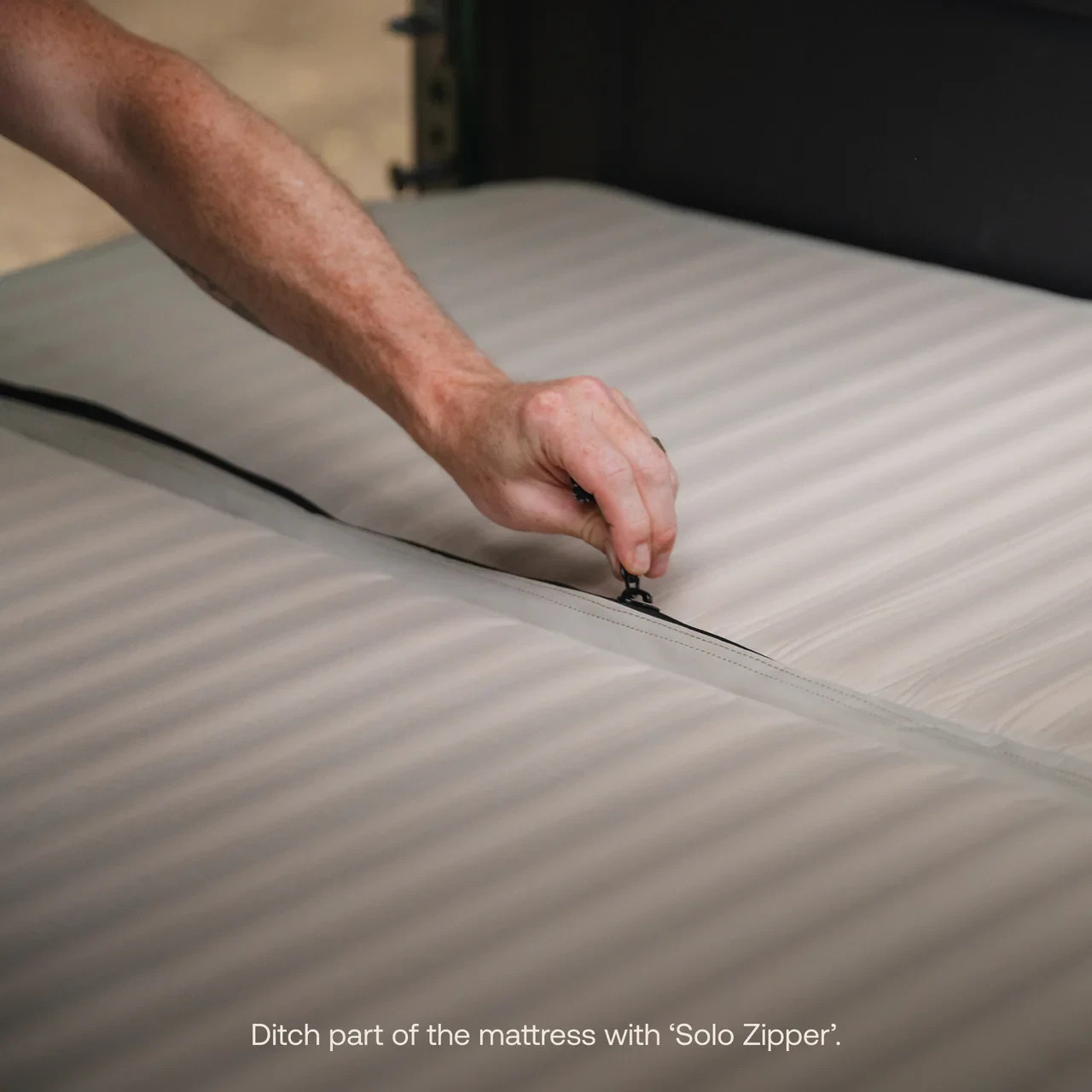 Luno AIR+FOAM PRO Vehicle Mattress Fits Jeep Wrangler JL 4-Door Models 2018+