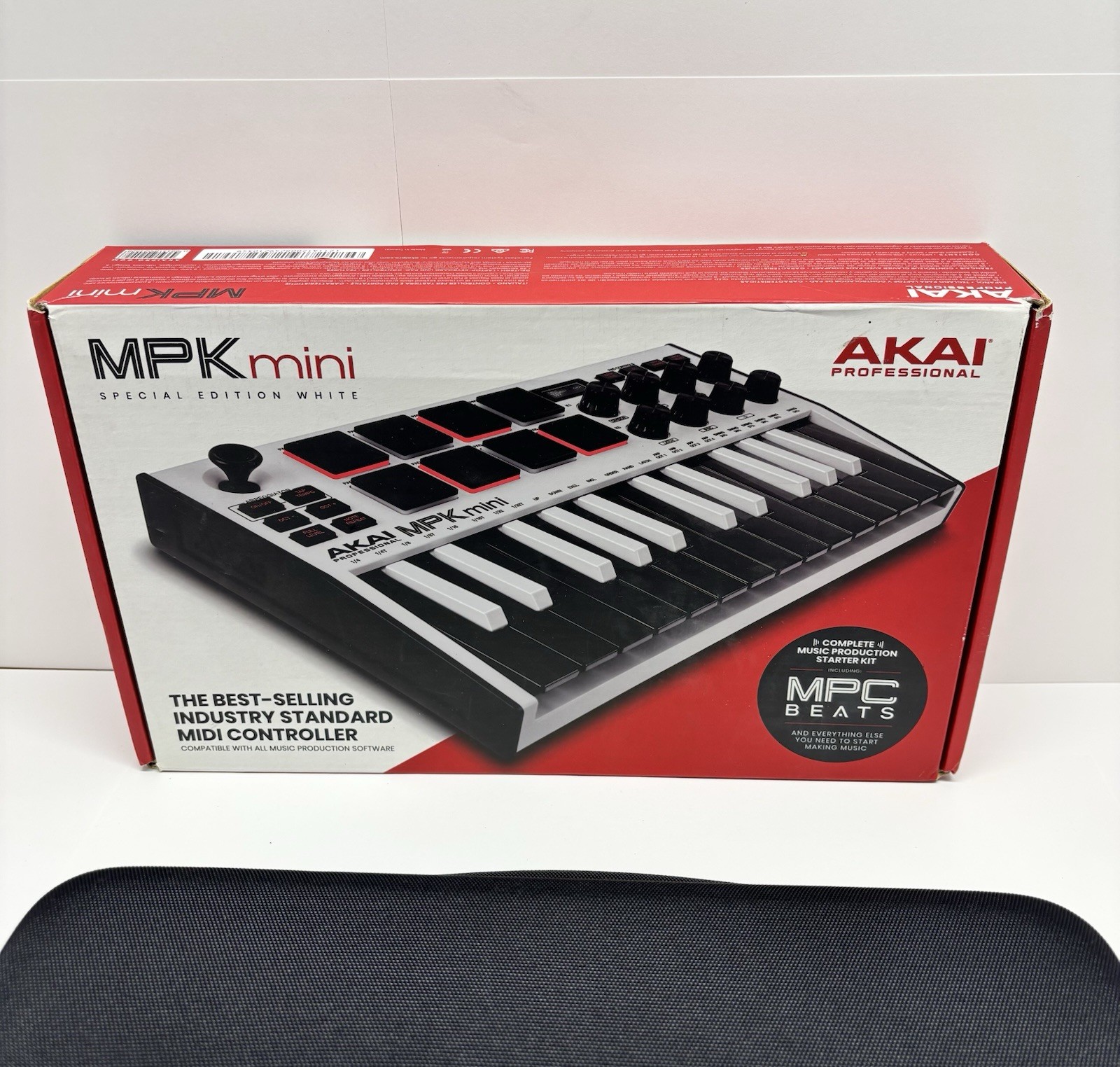 AKAI Professional MPK Mini Limited Edition White MIDI Keyboard Controller