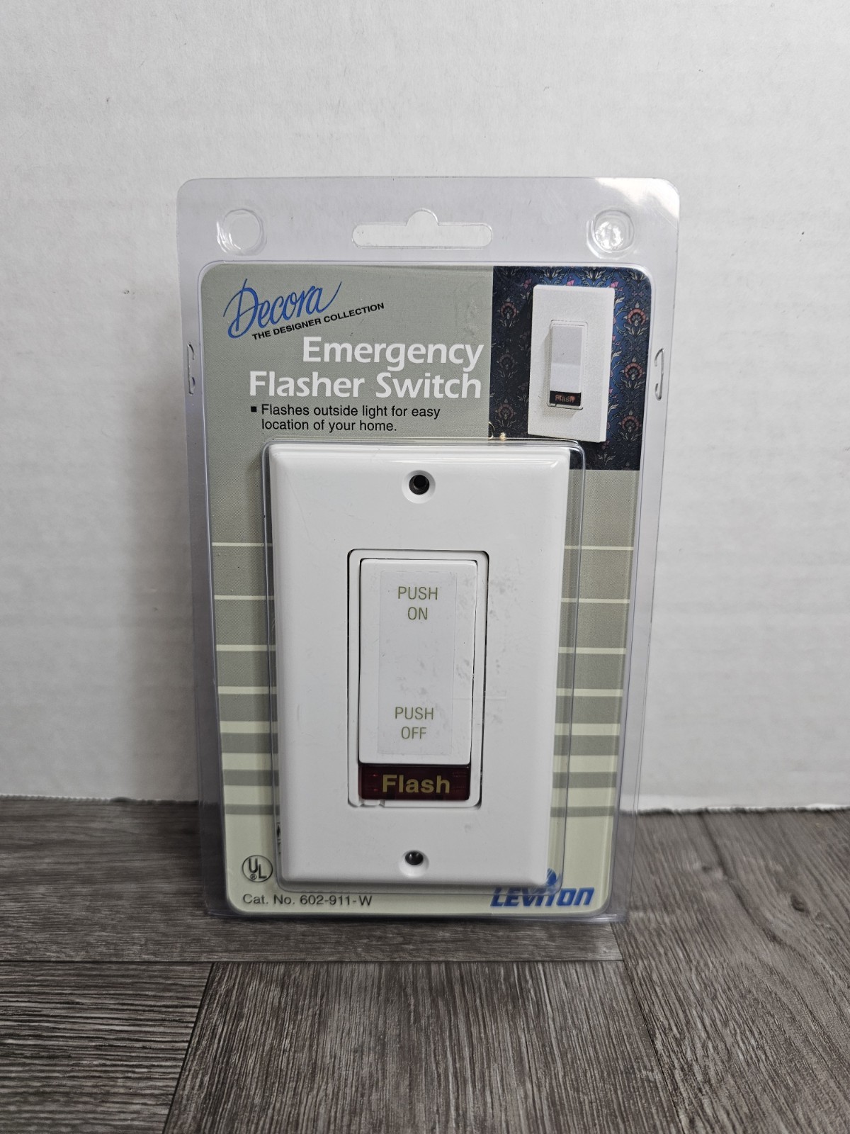 Leviton 602-911-W Decora Emergency Flasher Switch (Brand New) Factory Sealed