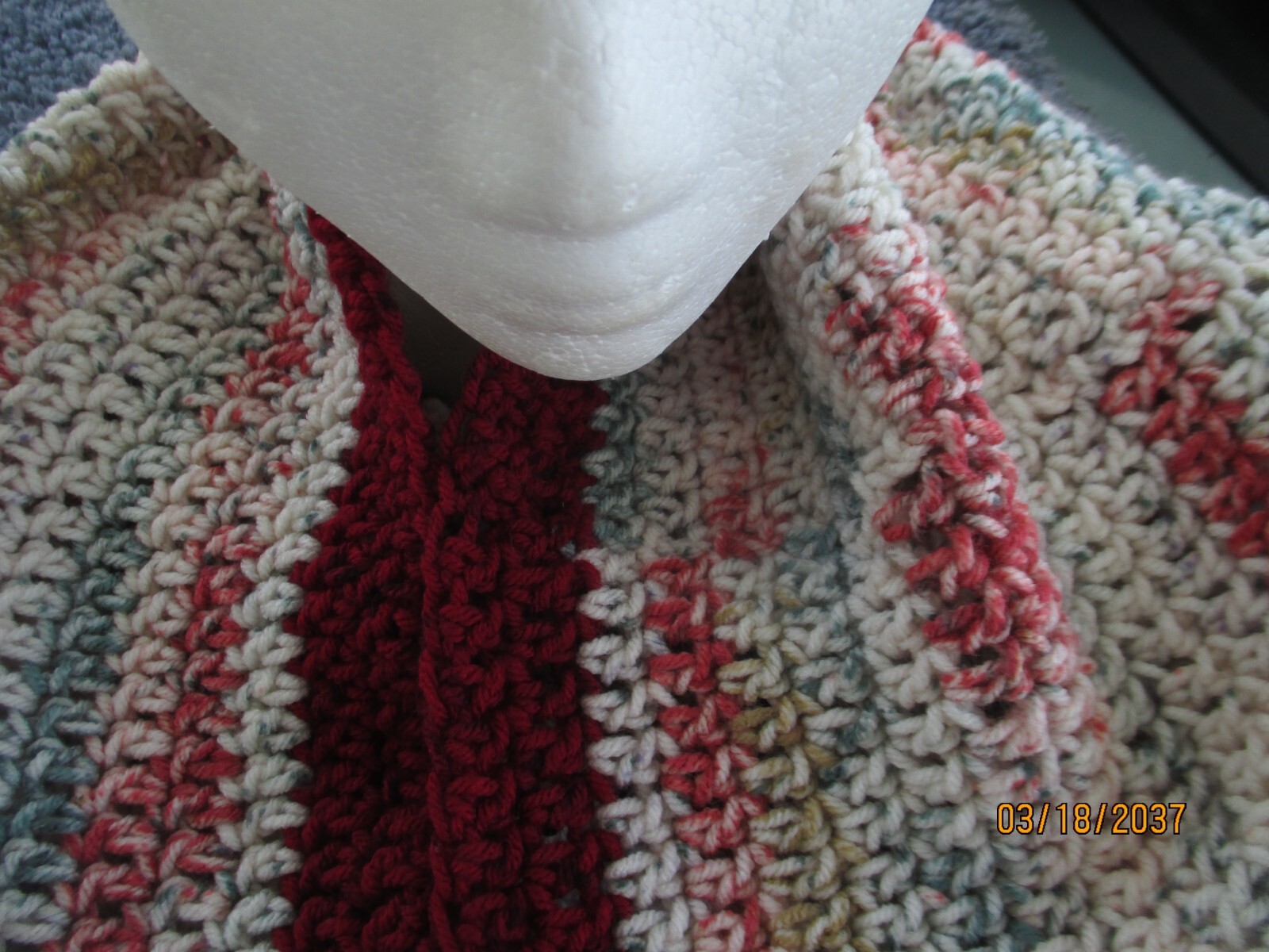 Lady's Crochet Wide Infinity Scarf OFF WHITE Blend w/Burgundy Border LG Adult Sz
