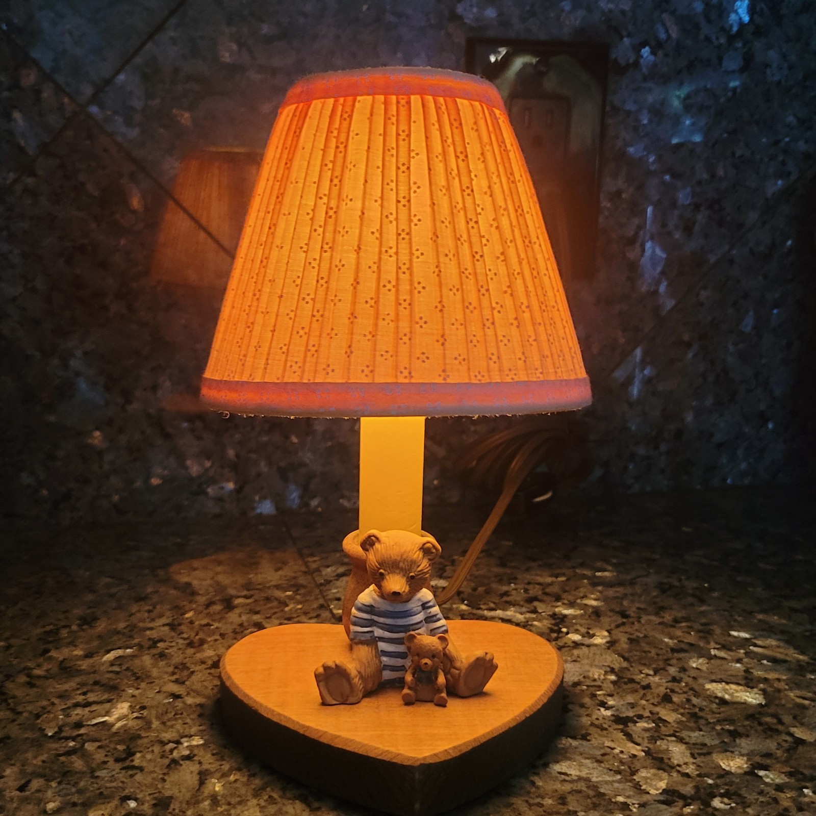 Vintage Salem Country Collection Teddy Bear Nursery /Night Lamp Winston-Salem 🧸