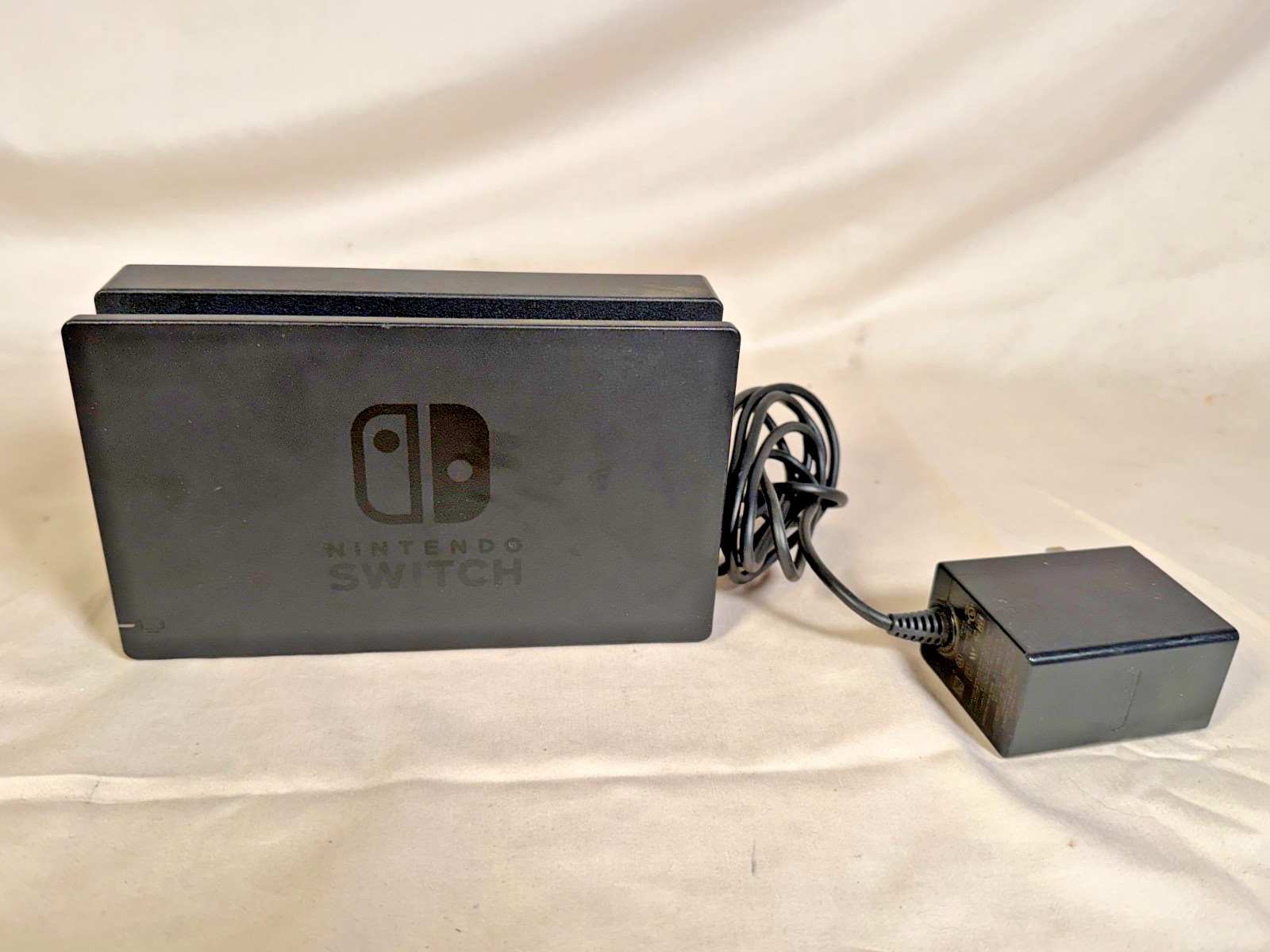 Nintendo Switch Accessory Lot: Charging Dock / Pro Controller / Joy-Con L/R Mini