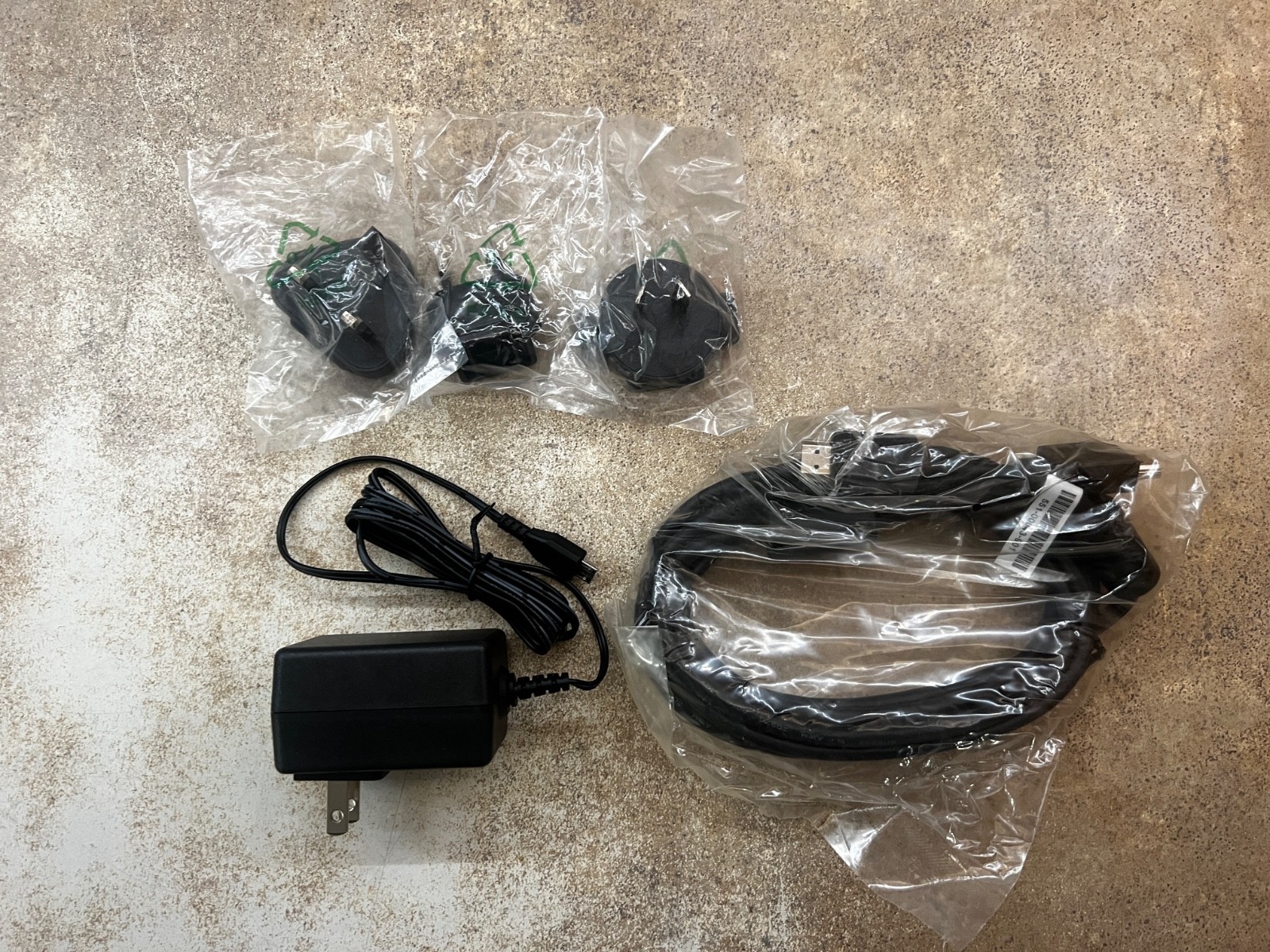 Lifesize Share Wireless LFZ-037 Presentation Device With Power Supply