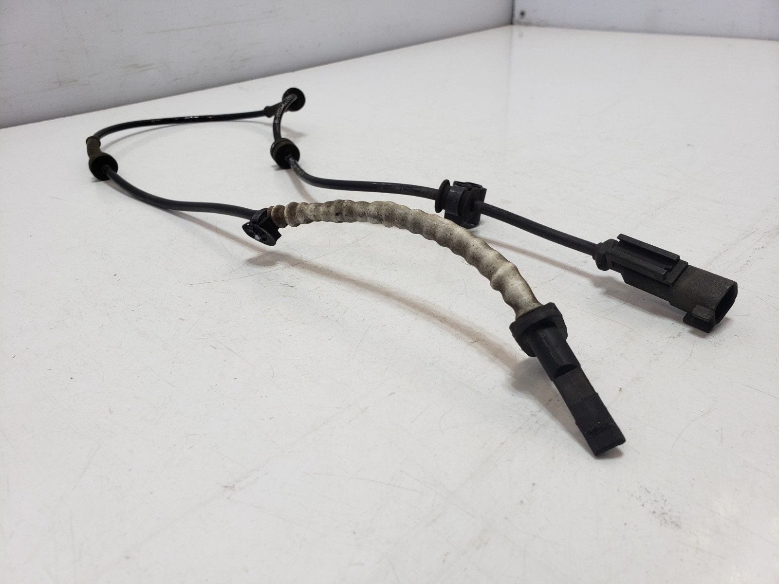 ✅ 2012-2020 OEM Tesla Model S Front Left Driver Wheel Speed ABS Sensor