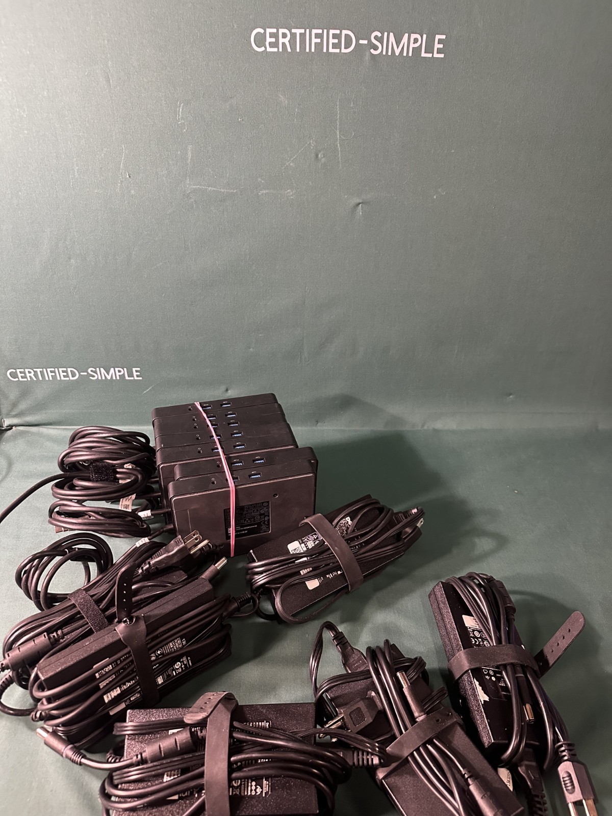 LOT OF 7 DELL WD15 K17A DOCKING STATION USB-C K17A001 DOCK W/ AC ADAPTER. USED