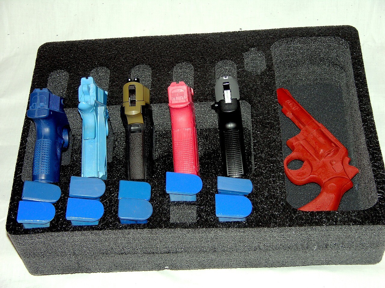 QuickDraw insert Kit holds 5 Pistols + 10 mags +1500D  fits Storm im2450 case