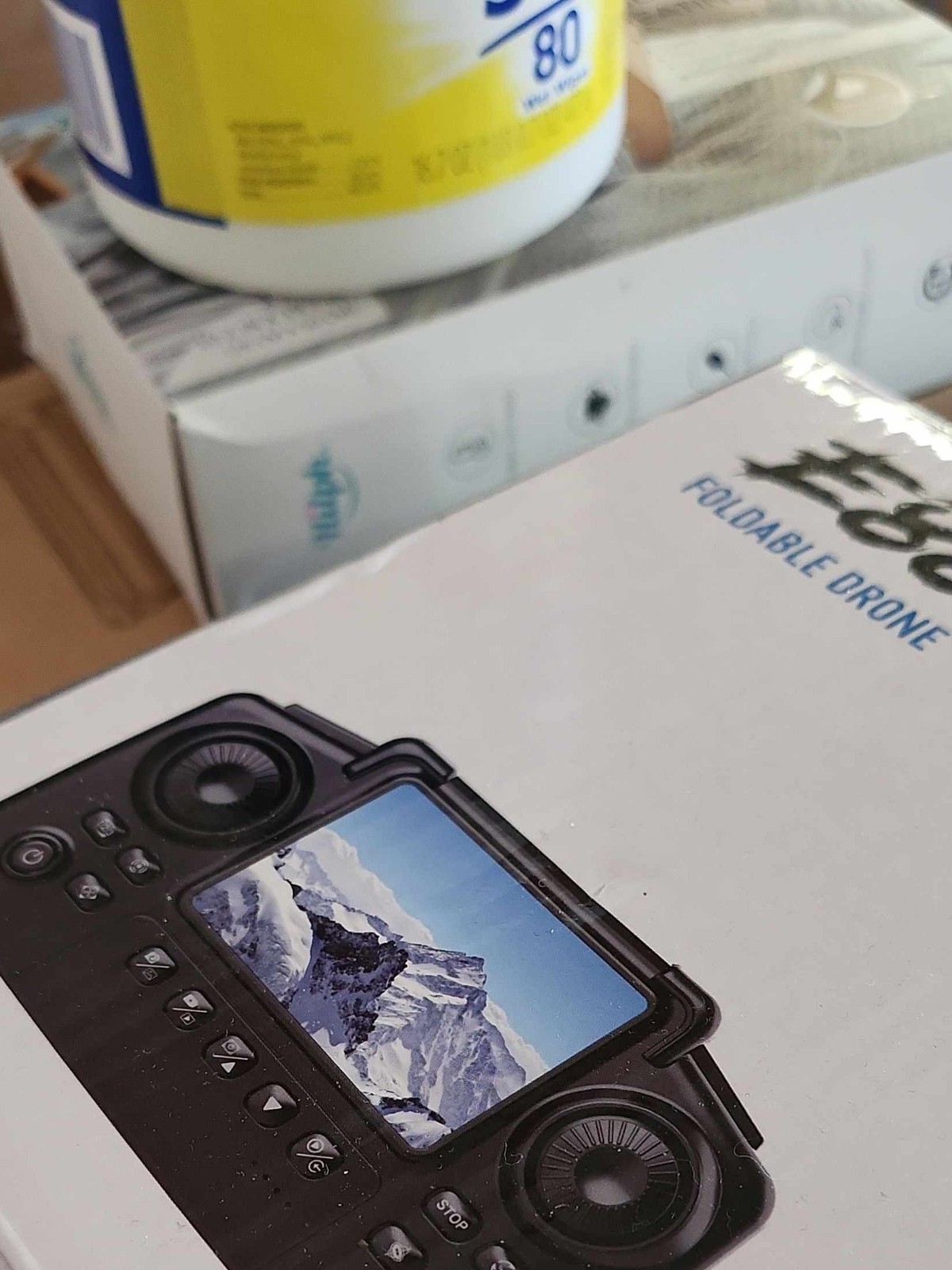 E88 Screen Foldable Drone