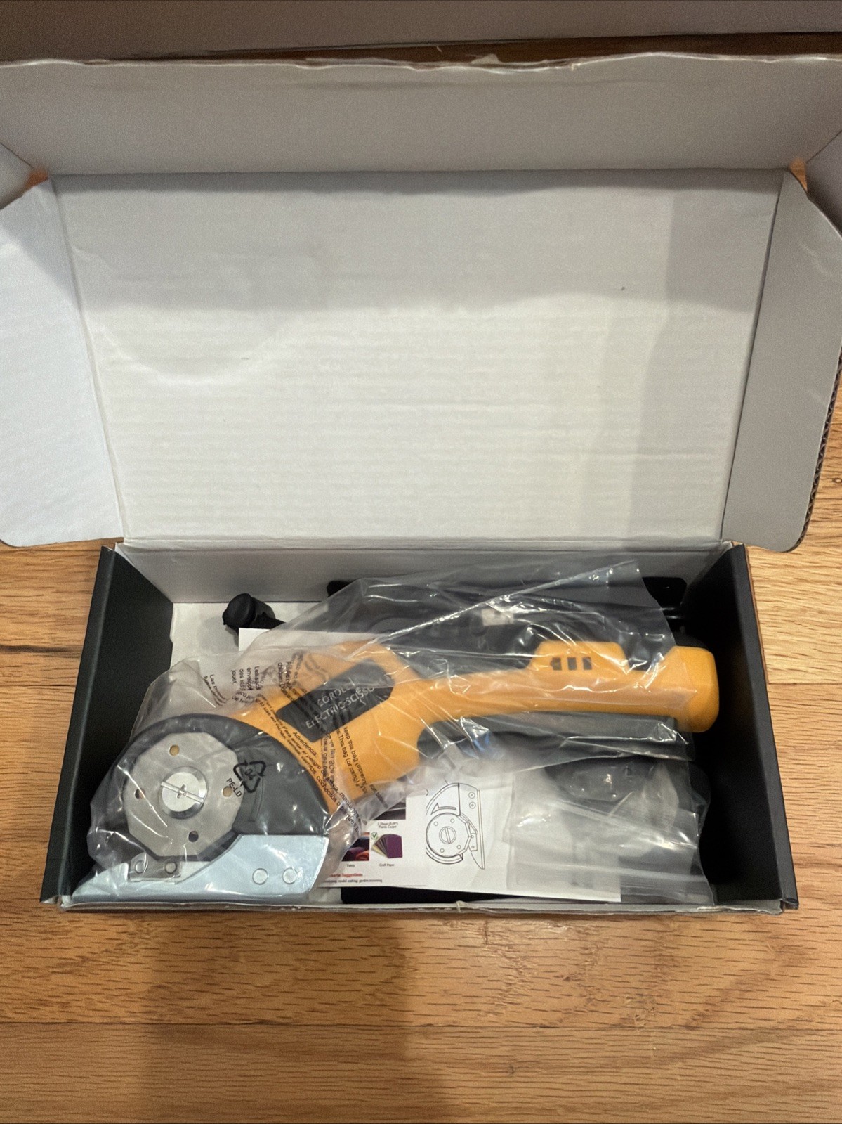 Cordless Electric Scissors