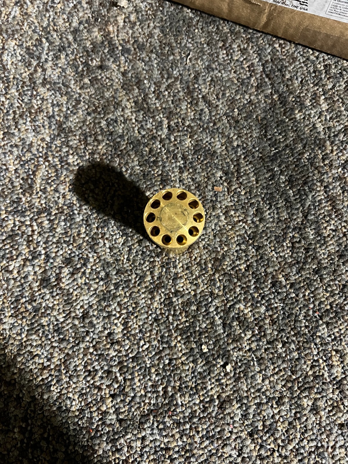 Tribal 130-10-1/4 10 Hole Distributor Brass 1/4 X 10