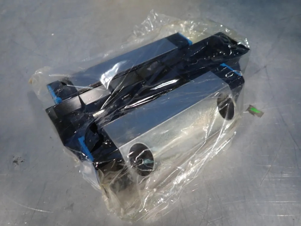 REXROTH R165161410 BALL RUNNER BLOCK   10251190269