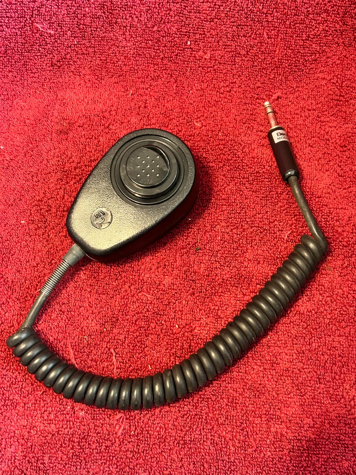 ELECTRO-VOICE MODEL 602T TRANSISTORIZED NOISE CANCELLING HANDHELD MICROPHONE