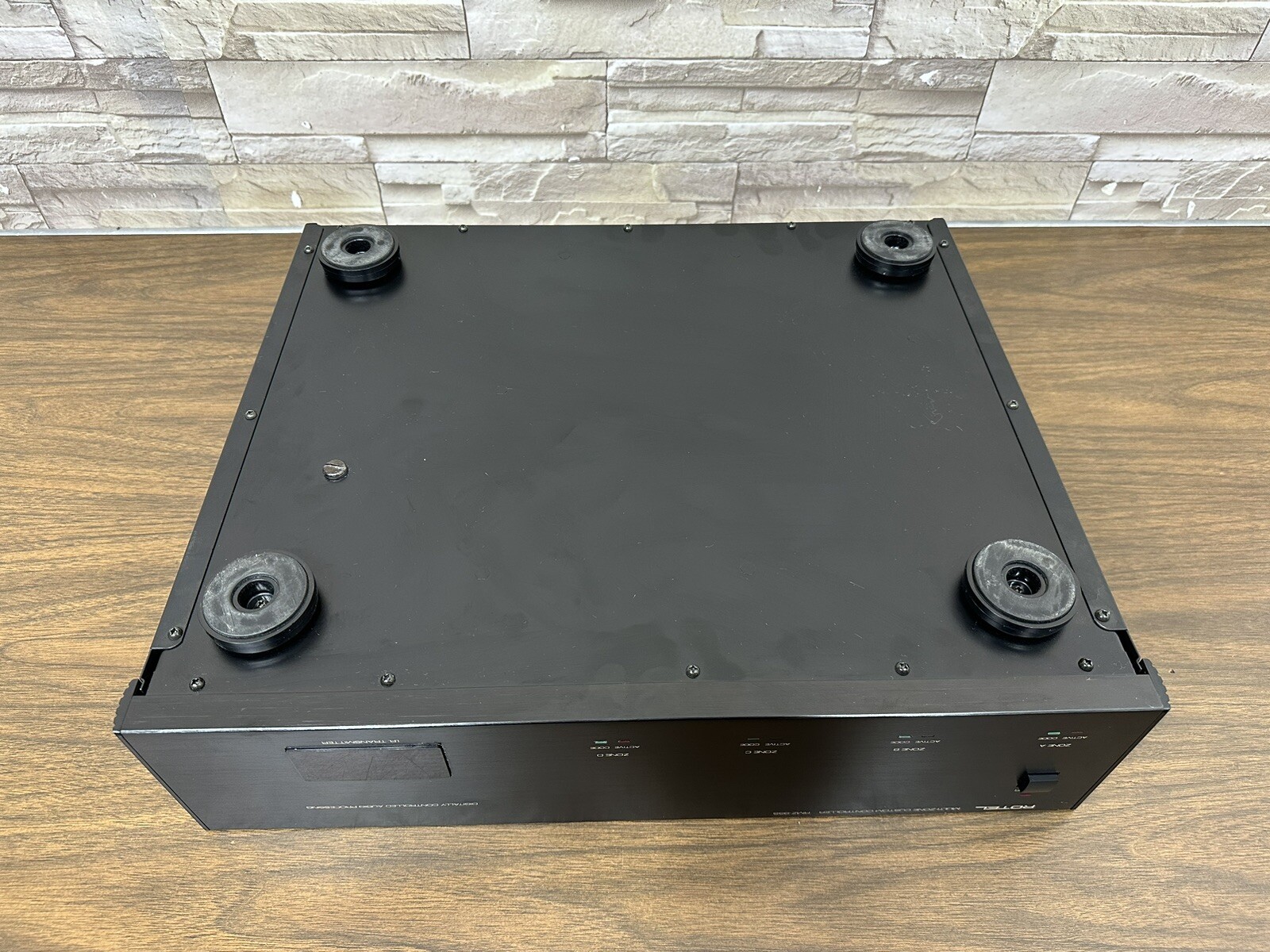 Rotel RMZ-955 Multi-Zone Custom Controller / Multi Room Amplifier Great Cond