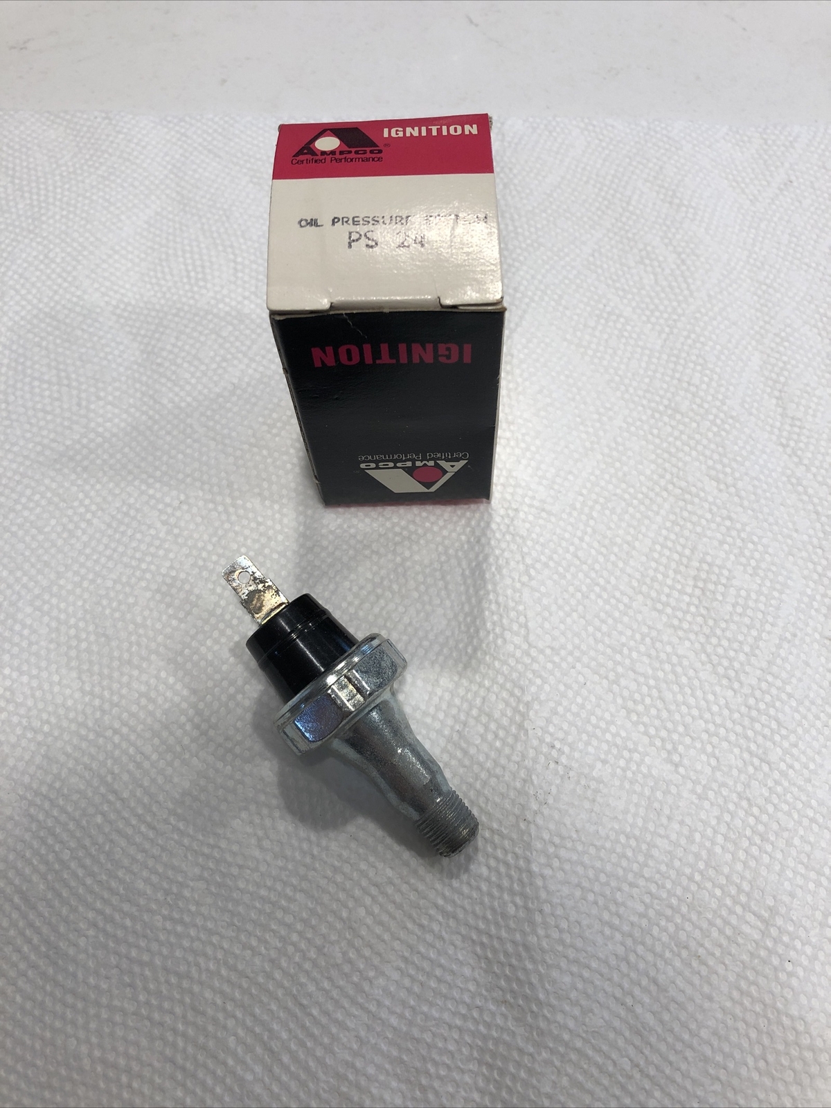 New Ampco Oil Pressure Switch 76-82 Cadillac 60-69 Corvair 67-69 Camaro Chevelle