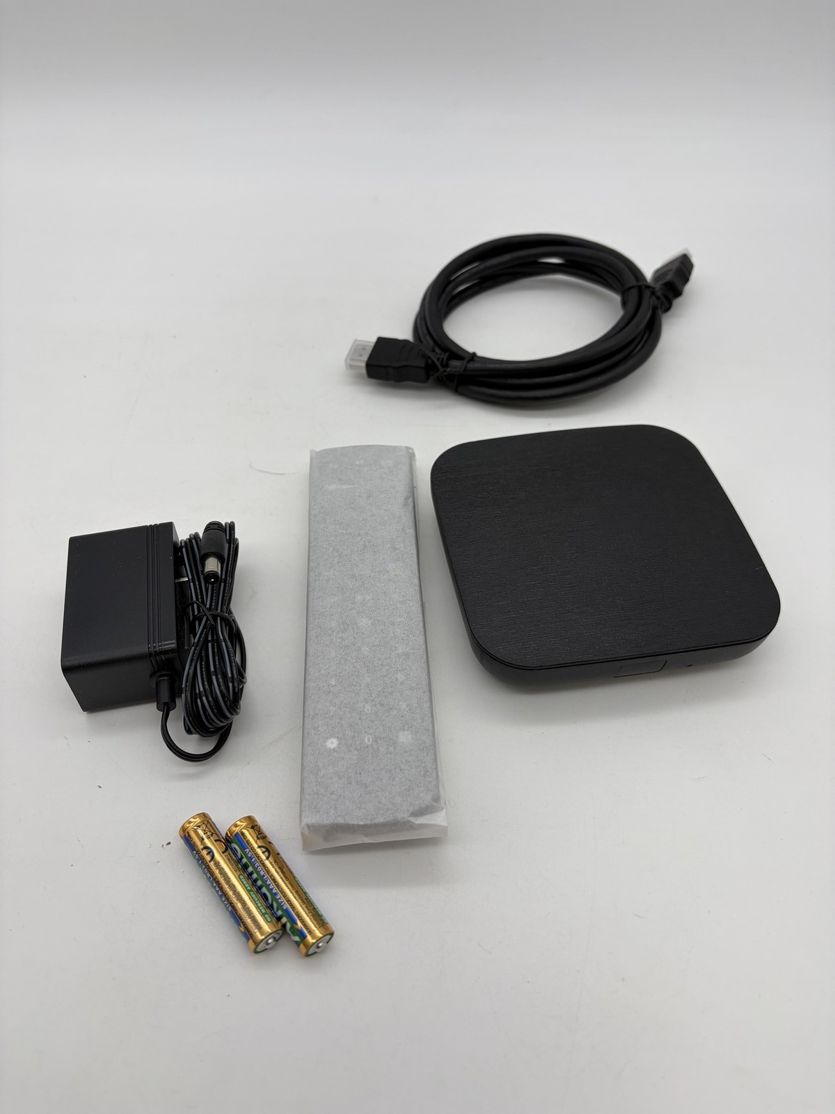 SAGE DIW377 ALT US Streaming Device w/ Remote, Adapter, HDMI Cable K4