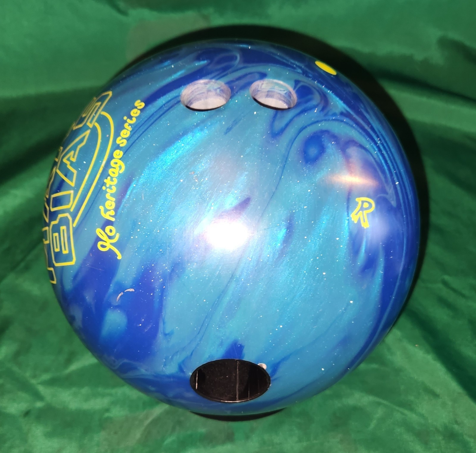Radical Mass Bias Bowling Ball 15 lbs Preowned Span 4 3/4 Inches