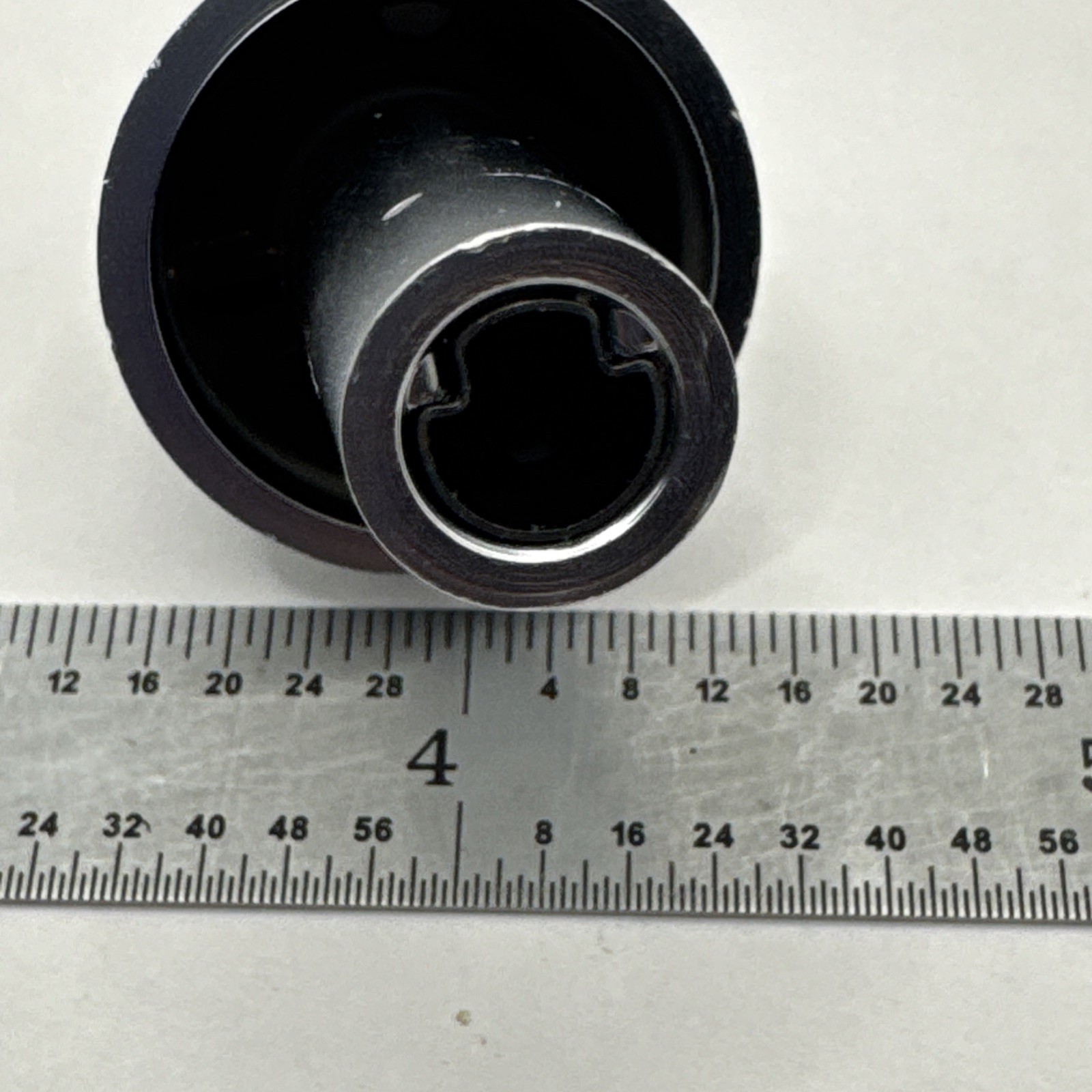 Lot of 200 Silver radio Knobs