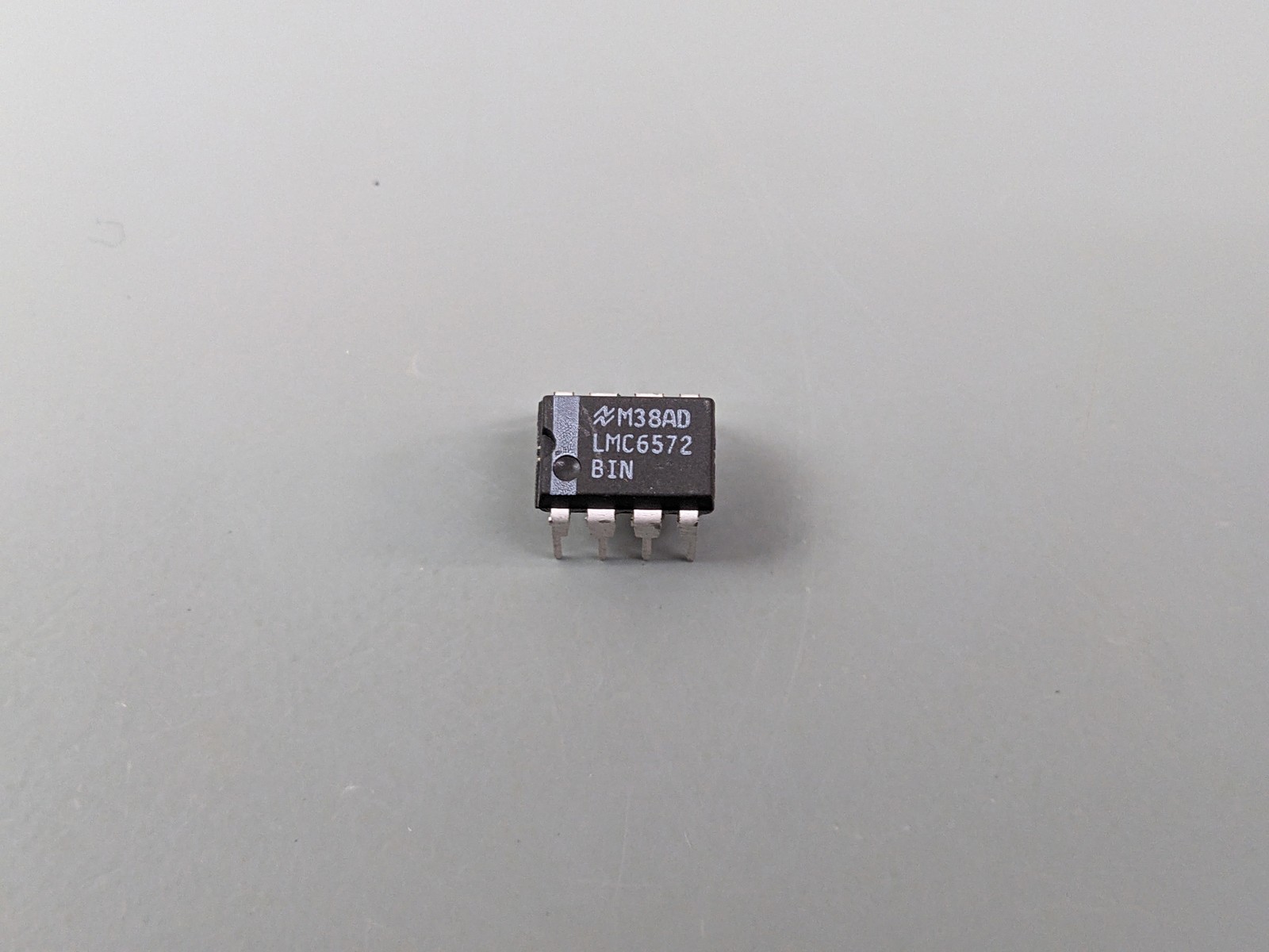 LMC6572 Op Amp IC