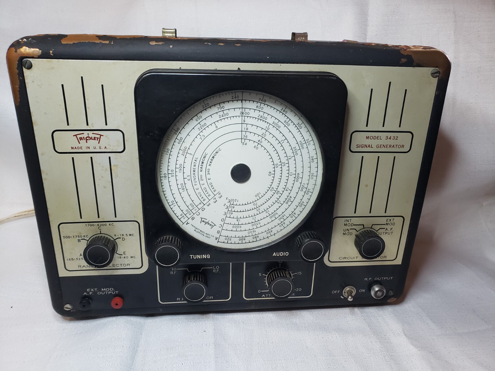 Triplett Signal Generator Vintage Test Equipment Model 3432